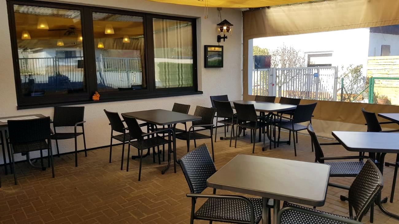 Überdachte Terrasse